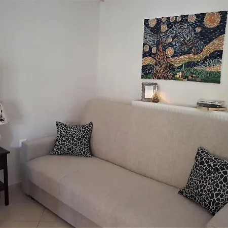 Nuria Apartment