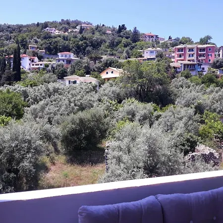Nuria Apartment *